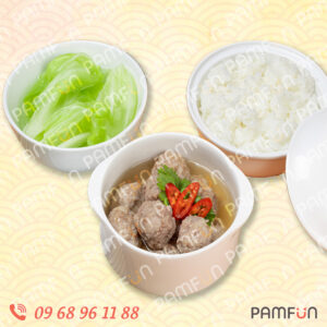 2. Cơm trắng thịt heo hấp