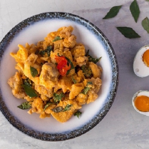 Sụn Gà Trứng Muối